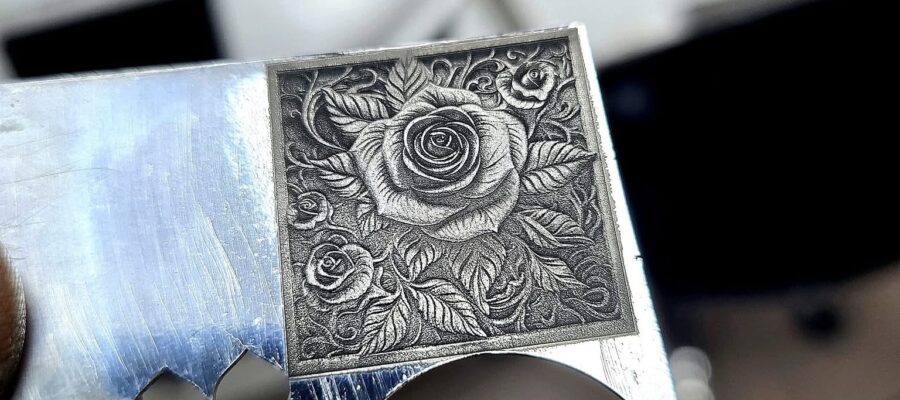 How to recognize the oxidation of silver jewelery and what you can do - Sefinni teaches you