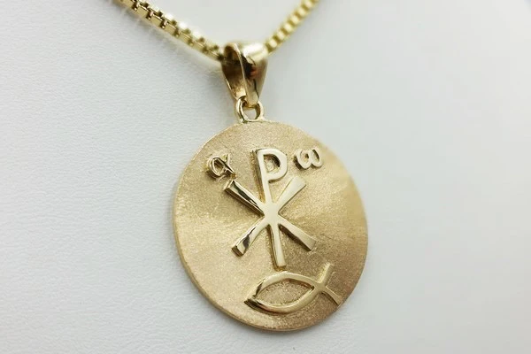 Christian Chrism Medal in 18k yellow gold
