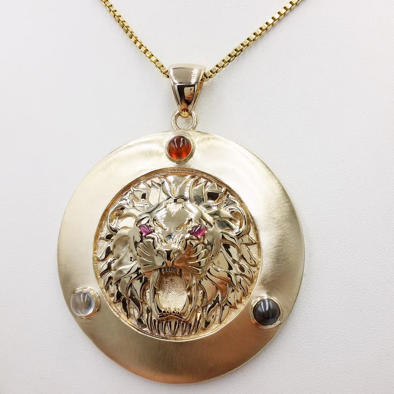 100 gram gold lion pendant for men