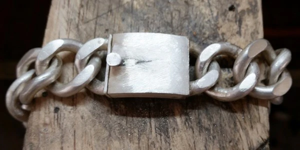 view of the bracelet clasp