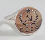 Engraving of men’s signet rings