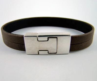 wear a bracelet