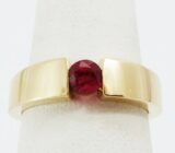 Modern gold ring