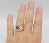 Which finger should you wear your signet ring on?